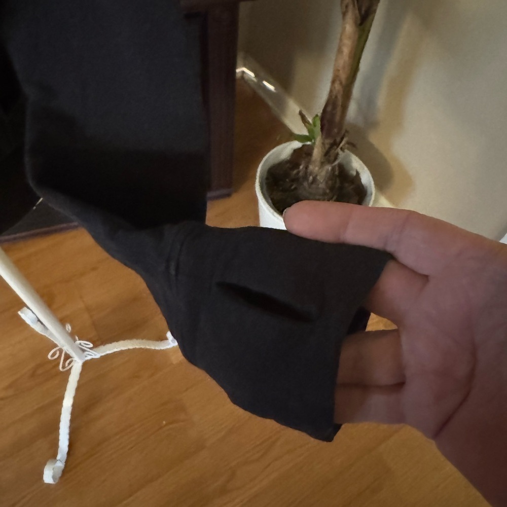 Lululemon Black Turtleneck Activewear - Picture 5 of 7